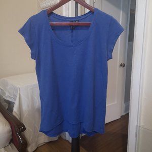 3/$20 Cynthia Rowley scoop neck blue tee shirt